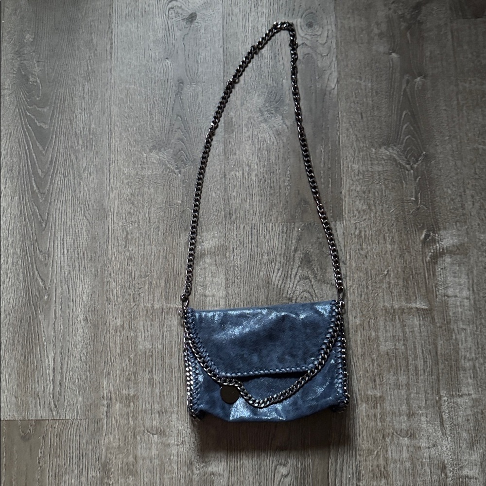 Elegant Blue Crossbody Bag